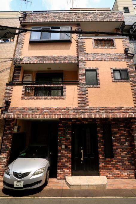 大阪市鶴橋駅徒歩2分 トイレ浴室複数あり3階建て一軒家車庫付きアパートメント エクステリア 写真